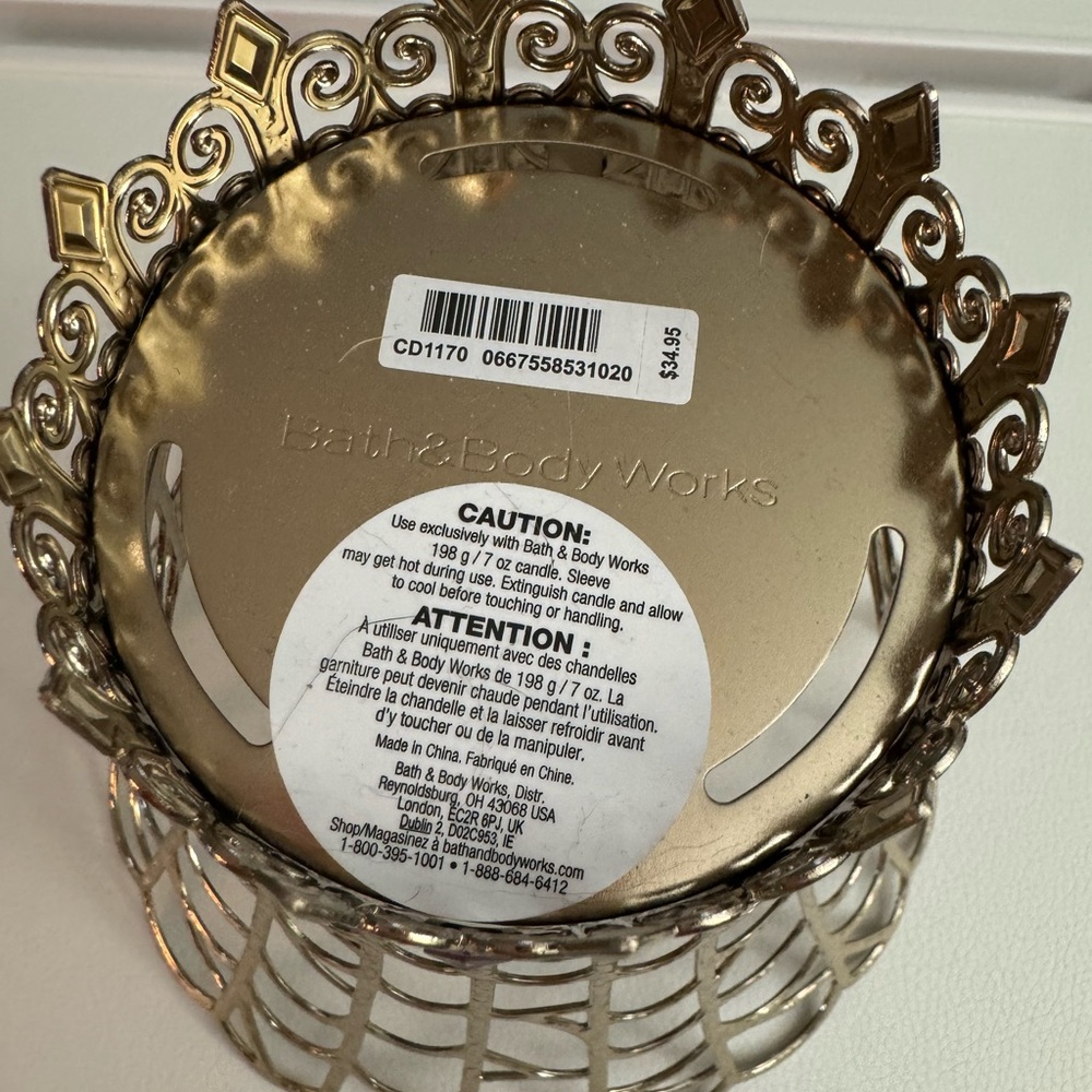 Bath & Bodyworks spiderweb 🕷️ candle holder - Picture 6 of 6